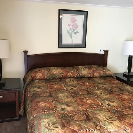 Royale Coach Motor Lodge Hampton Εξωτερικό φωτογραφία